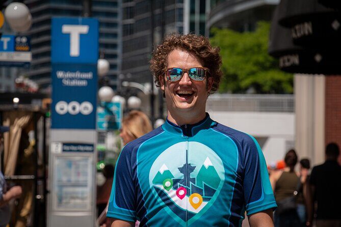 Vancouver Coal Harbour and Historic Gastown Walking Tour - Practical Insights: What You Need to Know