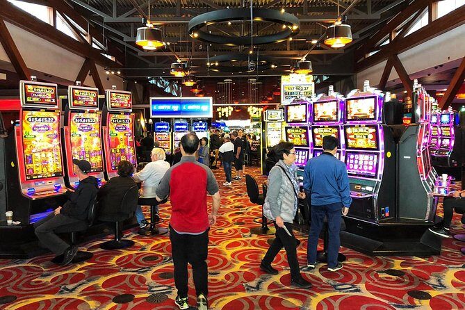 Vancouver Evening 4 Hours Tour with Night Life Attractions Private - Analyzing the Experience: What Makes This Tour Special