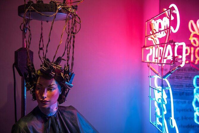 Vancouver Family Tour for History Geeks Private - A Deep Dive into Vancouver’s Family Tour for History Geeks Private