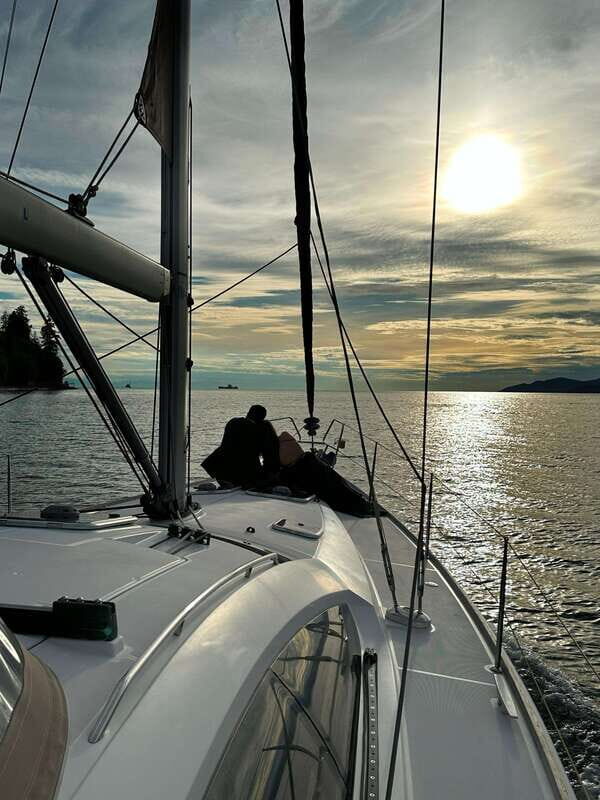 Vancouver: Mosquito Creek and English Bay Sailboat Cruise - FAQ