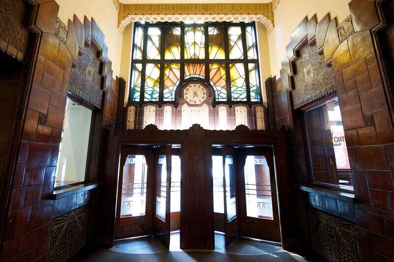 Vancouver: The Sinners and Sweets Tour - A Detailed Look at the Tour Experience