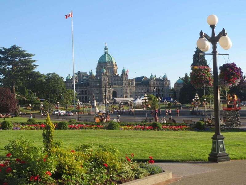 Vancouver: Victoria and Butchart Gardens by Seaplane - FAQ
