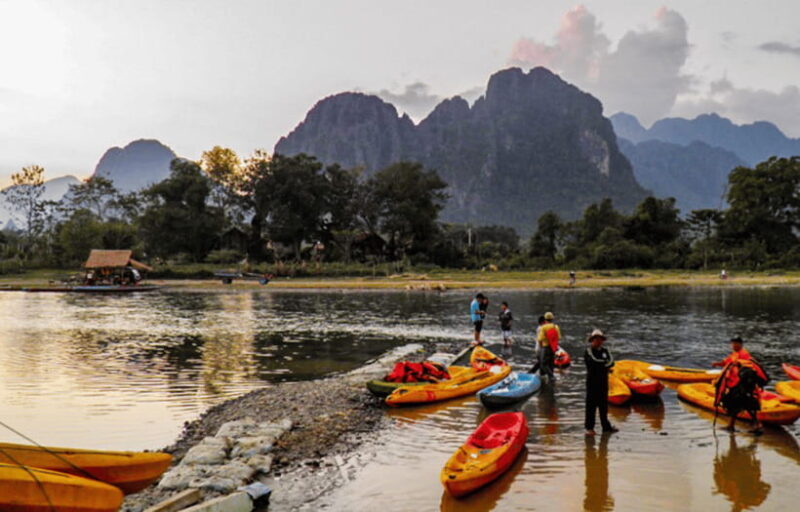 Vang Vieng: Zipline&Kayaking&BlueLagoon 1 - Key Points