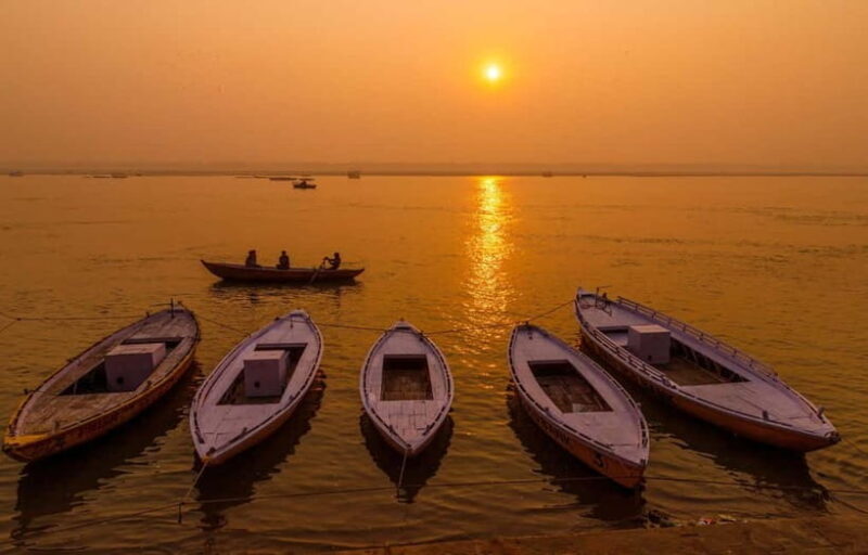 Varanasi Bliss: Private Food Tour, Boat Ride & Ganga Aarti - The Sum Up