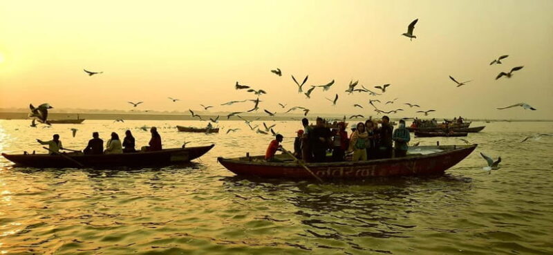 Varanasi Boat & Tour - The Experience on the Water: Sunrise on the Ganges