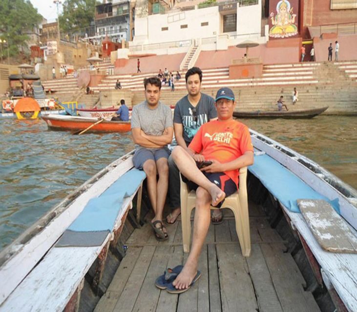 Varanasi: Evening Arti Boat Tour with Dinner - Exploring the Experience: A Step-by-Step Breakdown