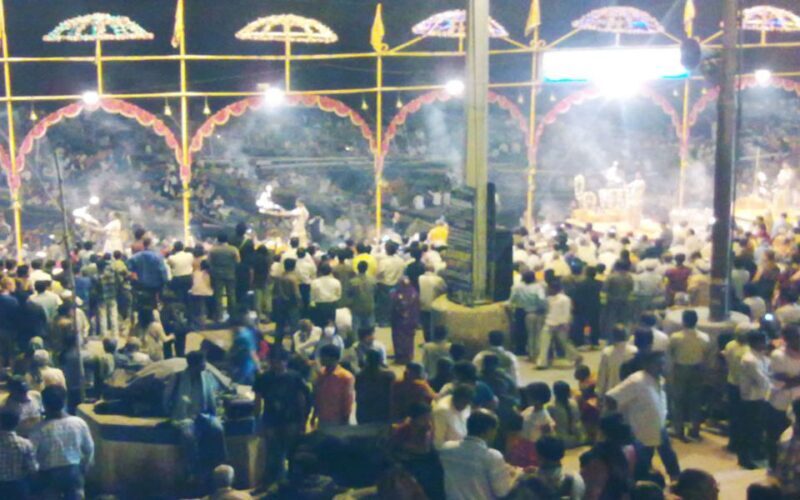 Varanasi Full-Day Private Tour with Sarnath and Ganga Aarti - Key Points