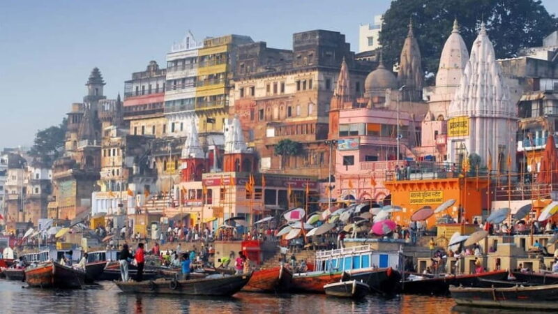 Varanasi: Ganga Aarti Boat Ride at Dashashwamedh Ghat - Practical Tips and Considerations