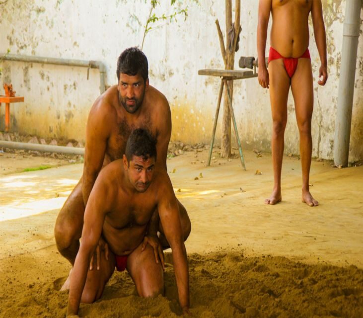 Varanasi: Private Akhada Wrestling Tour - Key Points
