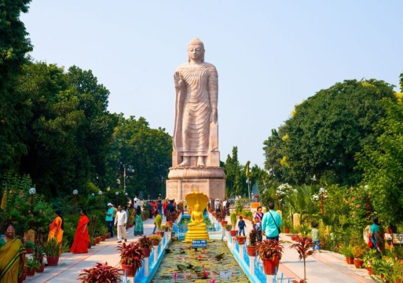 Varanasi: Private City Day Tour with Ganges Boat Ride - Evening Ganga Aarti and Dinner