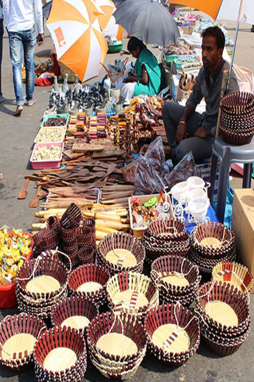 Varanasi: Private Evening Handicraft Market Tour with Dinner - Who Will Appreciate This Experience?