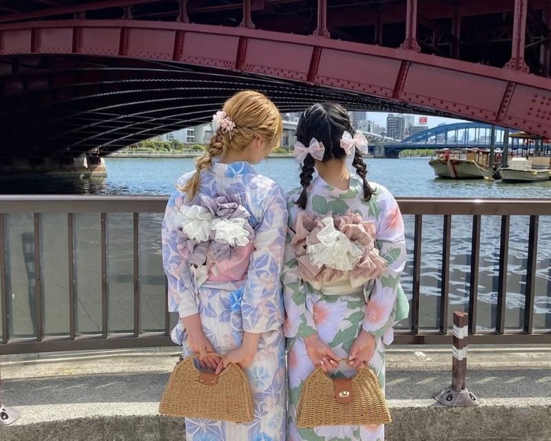 VASARA Kimono and Yukata Rental in Fukuoka - Sandals, heat and a few practical details