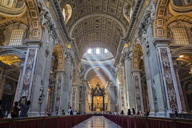 Vatican private tour Museums and Sistine Chapel with Raphael rooms - An In-Depth Look at the Vatican Private Tour