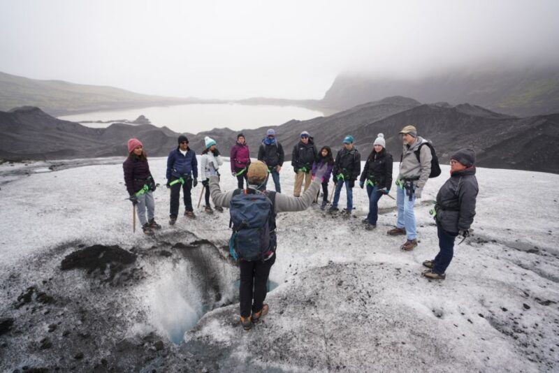 Vatnajökull: Short Glacier Encounter Walk with 4x4 Transfer - Practicalities and Tips