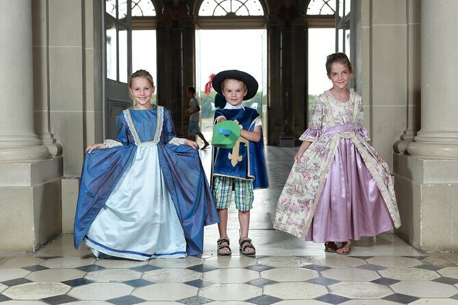 Vaux-le-Vicomte Castle Day Trip with Chateaubus Shuttle - FAQ