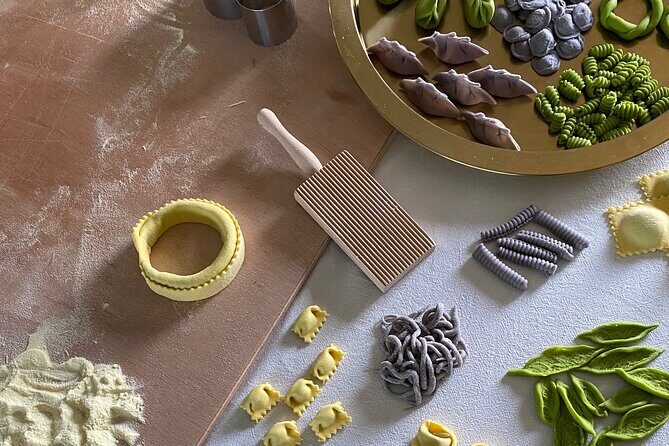 Vegan Pasta Cooking Experience in Via della Pineta - Key Points