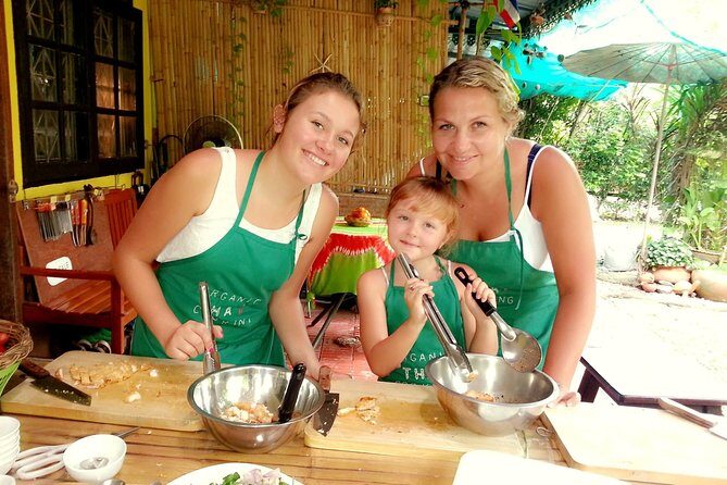 Vegetarian Organic Thai Cooking Class and Market Tour in Phuket - The Cooking Experience