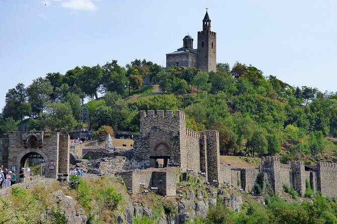 Veliko Tarnovo and Arbanassi Small-Group Day Trip from Sofia - Key Points