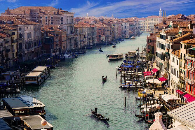 Venice and Verona Full Day Tour by Train from Milan - Transportation: Comfort vs. Speed