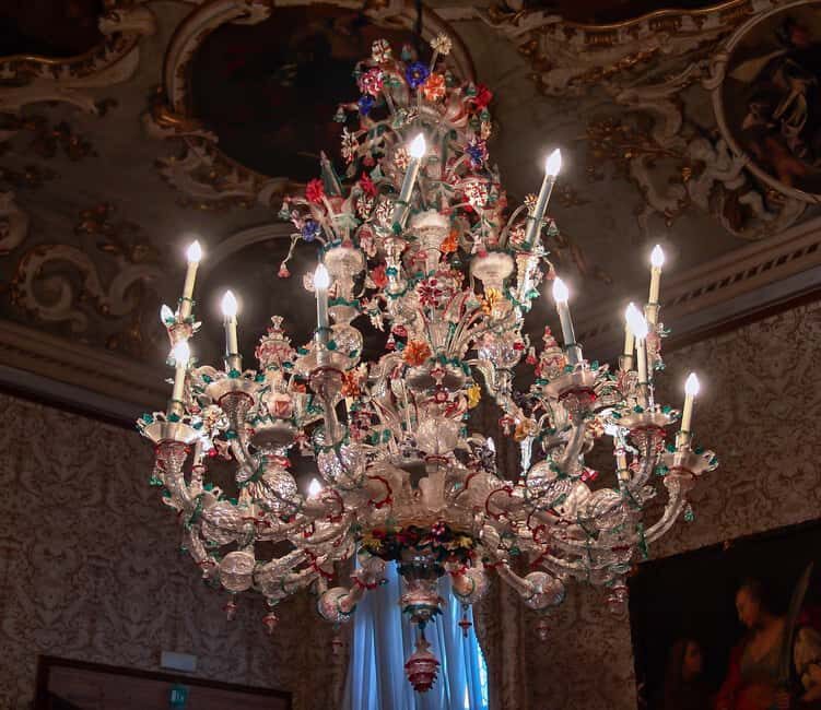 Venice: Boat tour and visit to Murano Glass and Burano Lace - Who Would Enjoy This Tour?