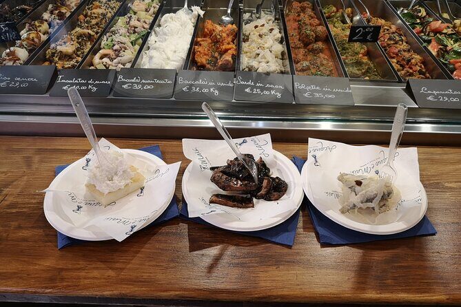 Venice Cicchetti, Spritz and Wine Tour with a Local Guide - Discovering Venetian Cicchetti