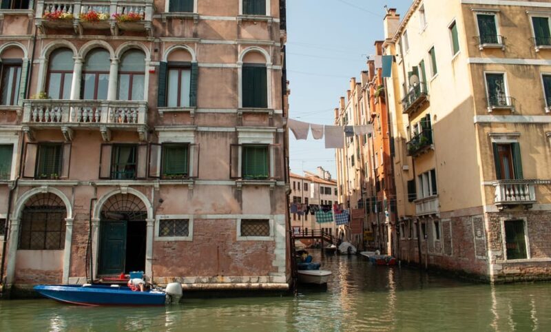 Venice: City center PRIVATE Guided Walking Tour - 2,5 hours - What Sets This Tour Apart?