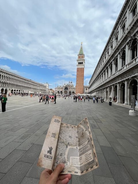 Venice City Escape: "Hunting for L'Omo dal Capelon" - Who Would Love This Experience?