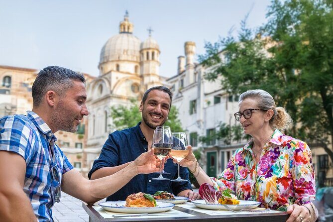 Venice Evening Food Tour: Bites, Drinks & Sit-Down Dinner - Who Should Consider This Tour?