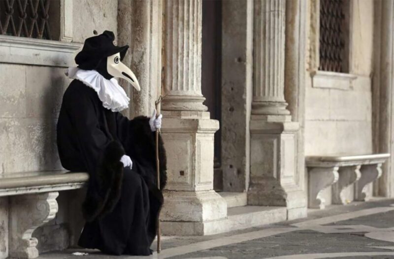 Venice: Ghost Tour to Rialto and San Marco Square - Key Points