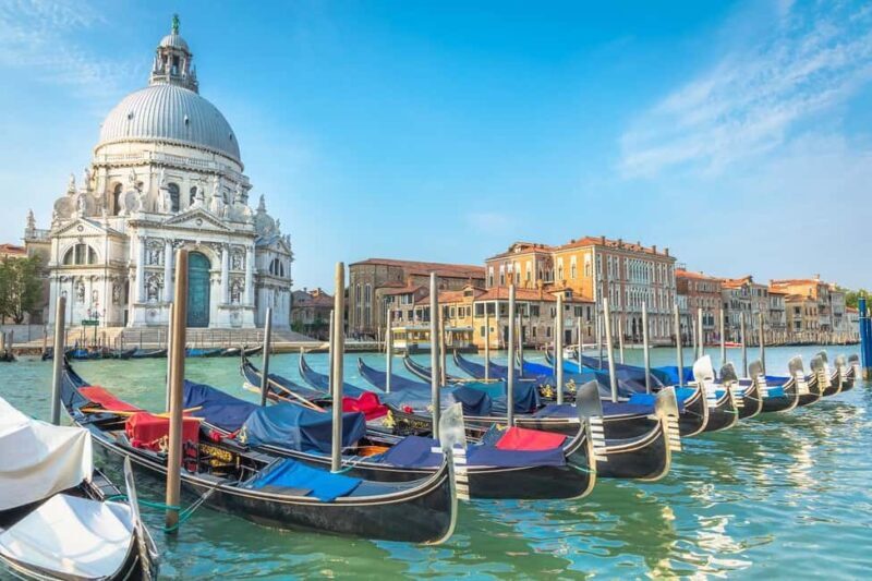 Venice: Gondola Ride Along Grand Canal and Hidden Corners - A Detailed Look at the Gondola Ride Experience