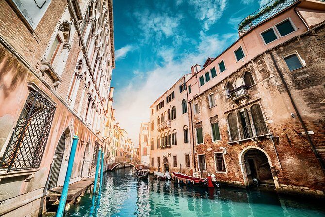 Venice Gondola ride with Skip the Line Doge's Palace tour - Frequently Asked Questions