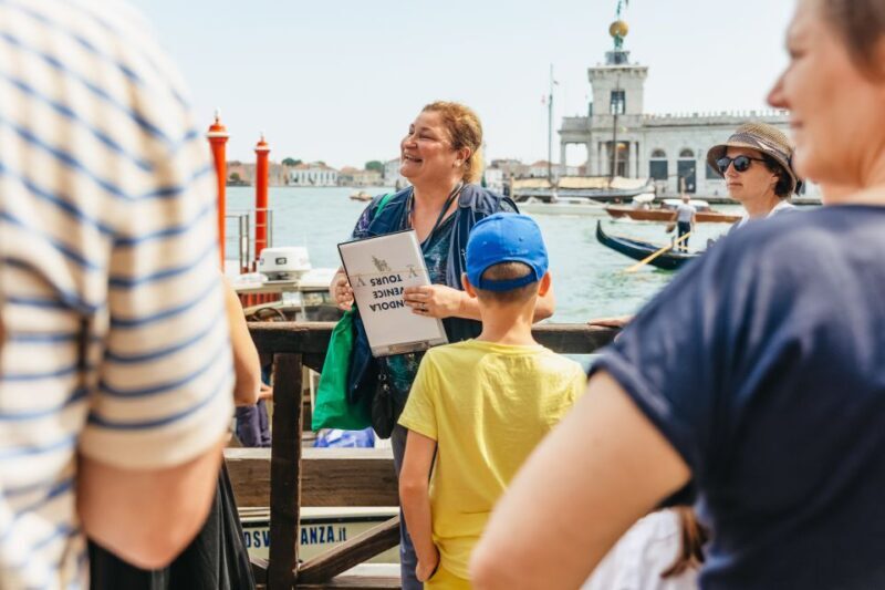 Venice: Grand Canal Gondola Ride with App Commentary - Key Points