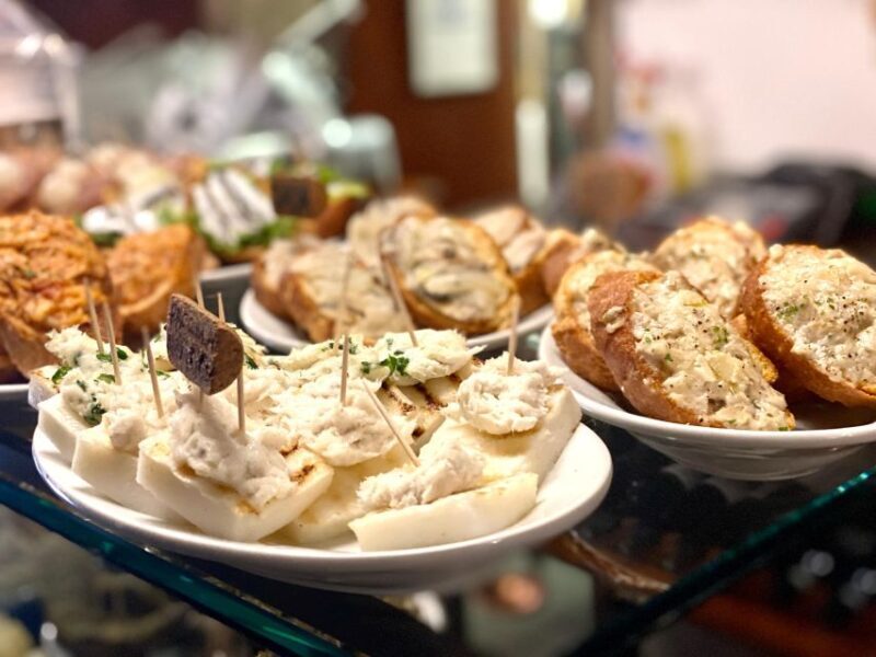 Venice: Guided City Highlights and Street Food Tour - Exploring Venice’s Flavors and Sights in 2.5 Hours