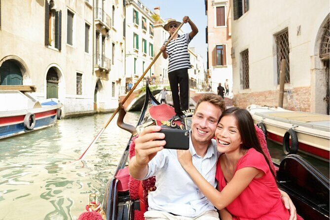 Venice Highlights with Local: Private Walking Tour & Gondola Ride - The Experience: What You Can Expect