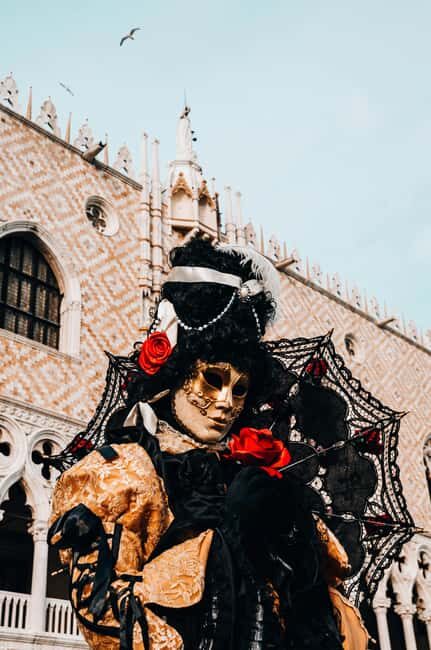 Venice: History Tour of Doge's Palace and Casanova's Prison - Key Points