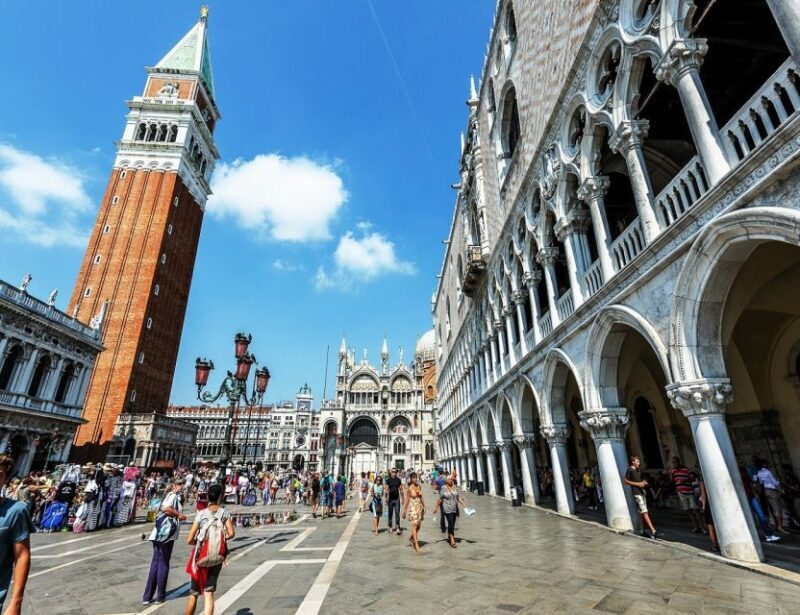 Venice, Murano, and Burano Excursion from Jesolo - A Fun and Practical Way to Experience the Venetian Lagoon