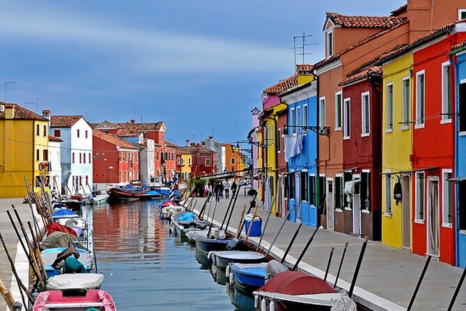 Venice: Murano & Burano Private Tour with Boat & Glass Blowing - Key Points