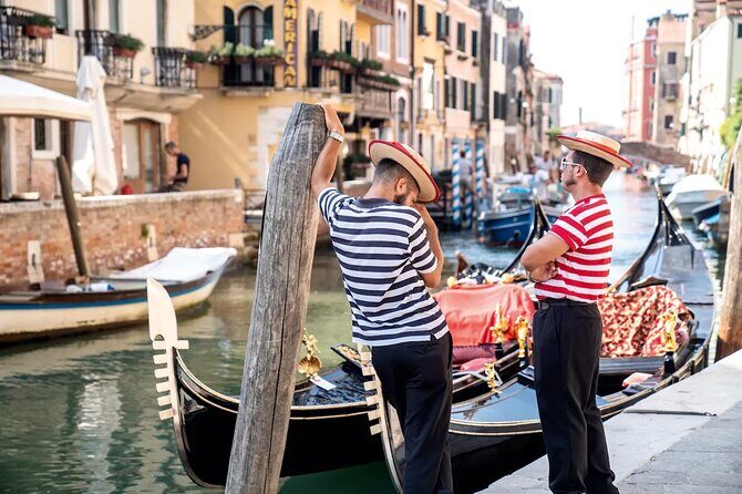 Venice Private Gondola Ride: Explore Hidden Canals and Sights - Who Is This Tour Best For?