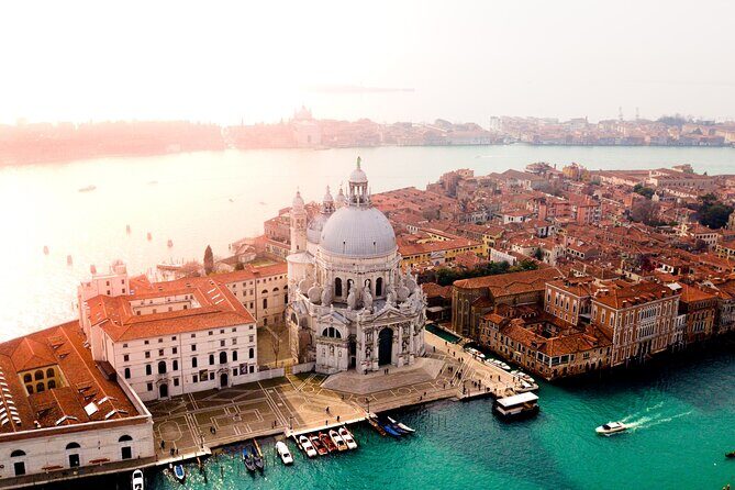 Venice: Private Personalized Tour with a Local Guide - Key Points
