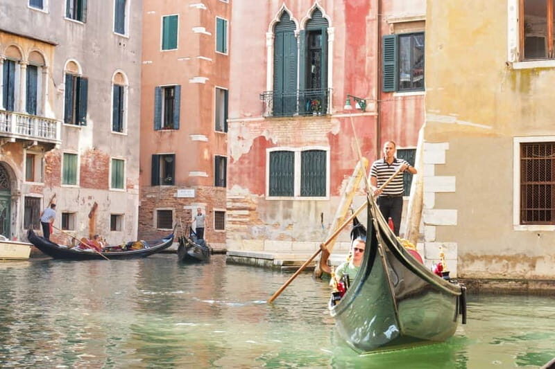 Venice: Romantic Shared Gondola Serenade on the Grand Canal - Venice: Romantic Shared Gondola Serenade on the Grand Canal