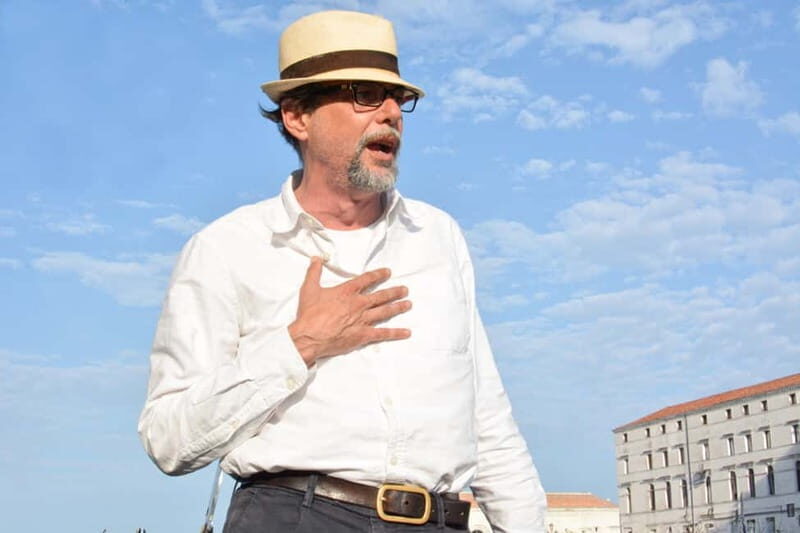 Venice: Romantic Shared Gondola Serenade on the Grand Canal - FAQs