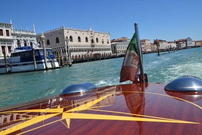 Venice S.Lucia Station to Venice Hotels or viceversa - The Sum Up: Who Should Consider This Transfer?