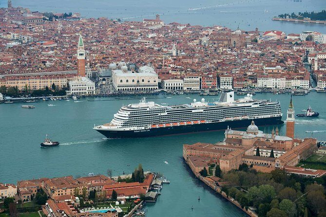 Venice Shared Arrival Transfer: Marittima Cruise Port to Central Venice - Venice Shared Arrival Transfer: Marittima Cruise Port to Central Venice