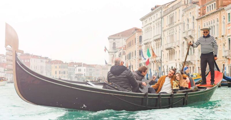 Venice: Shared Gondola Ride and Serenade - Why Is This Tour a Good Deal?