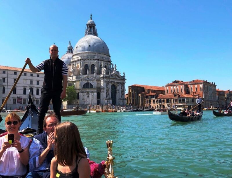 Venice: Shared Gondola Ride - A Detailed Review: What You Can Expect from the Venice Shared Gondola Ride