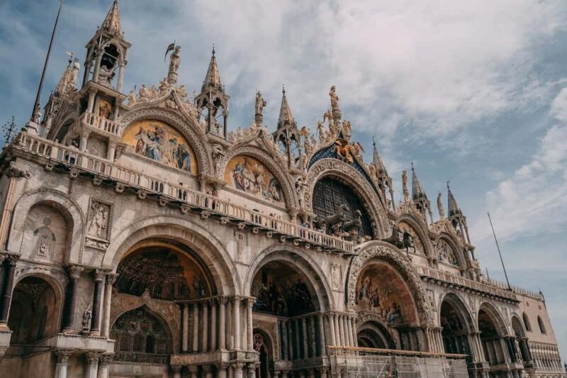 Venice: St Mark's Square & Basilica Priority Entrance & Tour - Key Points