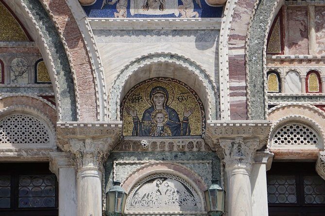 Venice Through a Locals Eyes: Private Water Taxi & Walking Tour - Exploring Venice from the Water and On Foot