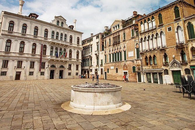 Venice Walking Tour plus Skip the Lines Doge's Palace and St Mark's Basilica Tours - FAQ