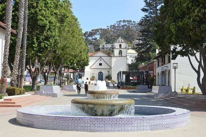 Ventura Scavenger Hunt Walking Tour and Game - Key Points