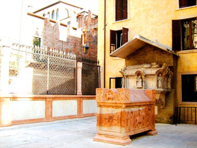 Verona: History and Hidden Gems Guided Walking Tour - Practical Details and Tips